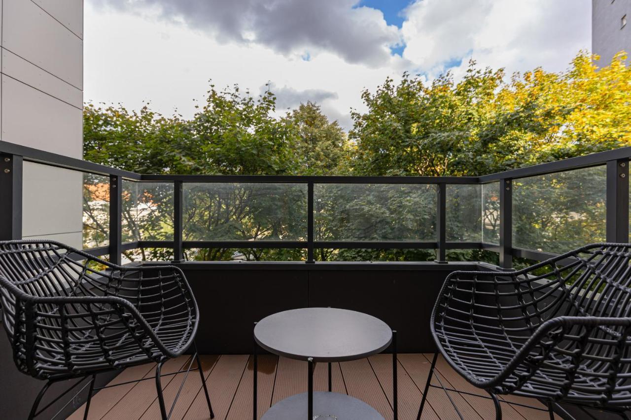 Srodmiescie Warsaw Muranow Apartments With Parking By Noclegi Renters エクステリア 写真