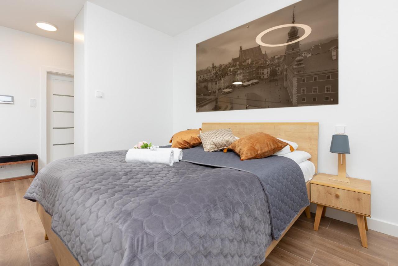 Srodmiescie Warsaw Muranow Apartments With Parking By Noclegi Renters エクステリア 写真