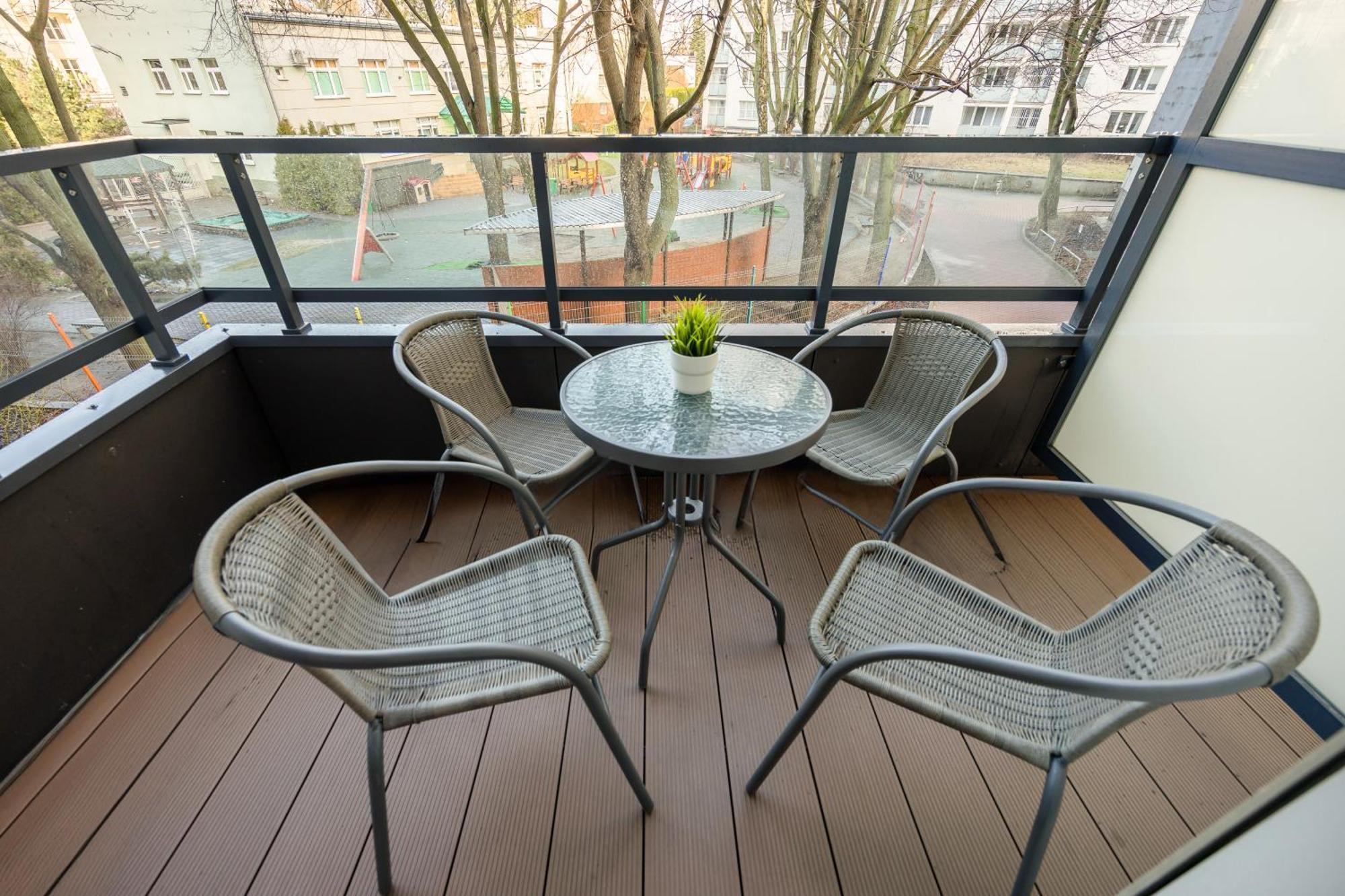 Srodmiescie Warsaw Muranow Apartments With Parking By Noclegi Renters エクステリア 写真