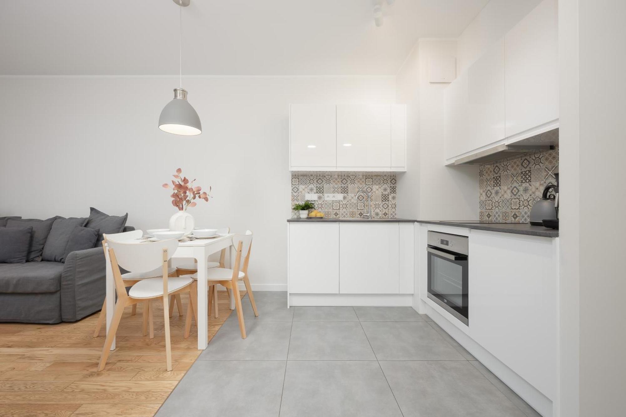 Srodmiescie Warsaw Muranow Apartments With Parking By Noclegi Renters エクステリア 写真